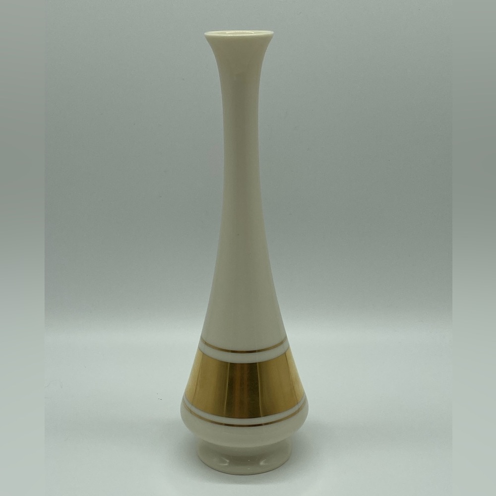 Vintage 1970s Minaret Tall Bud/Single Flower Vase